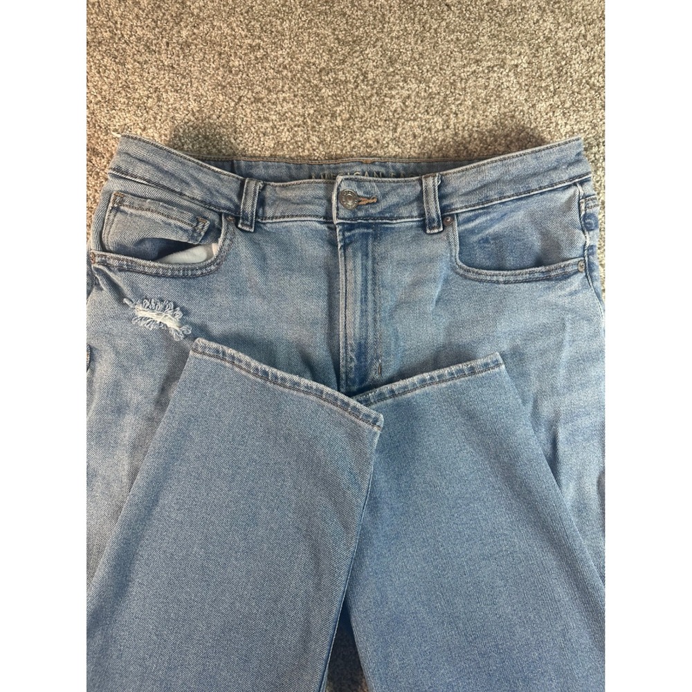 American Eagle Mom Jean Light Wash High Rise Denim Womens Size 14 Long Distress